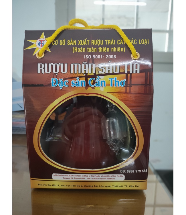 Rượu mận Sáu Tia