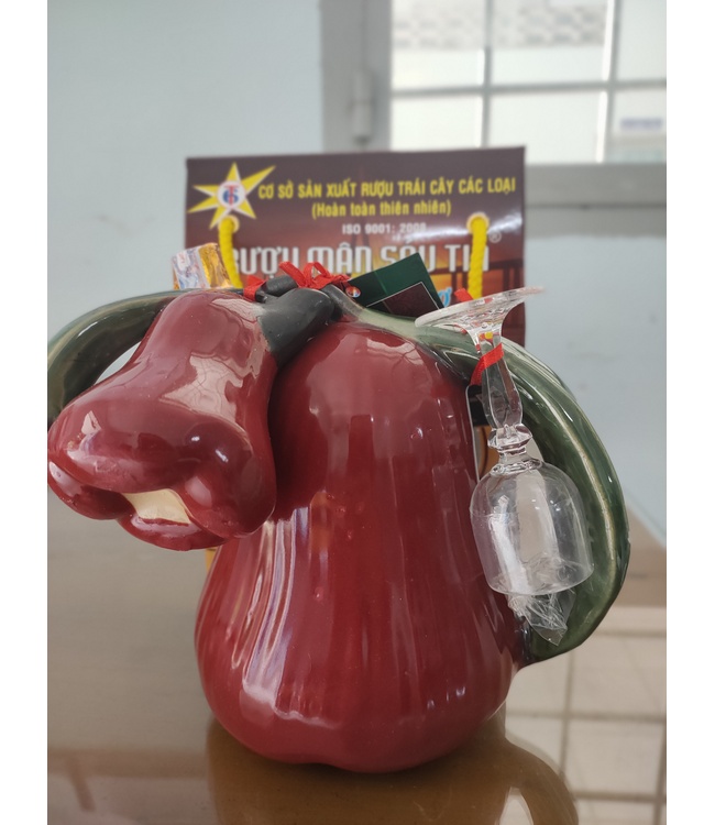 Rượu mận Sáu Tia