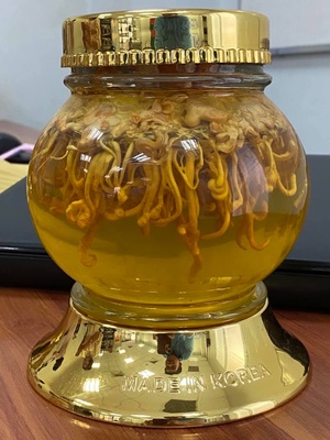 Rượu đông trùng hạ thảo